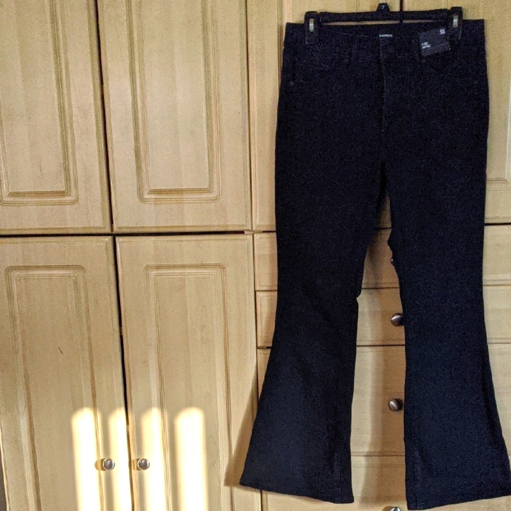 Express Mid Rise Flare Jeans Washed Black Size 6 Short